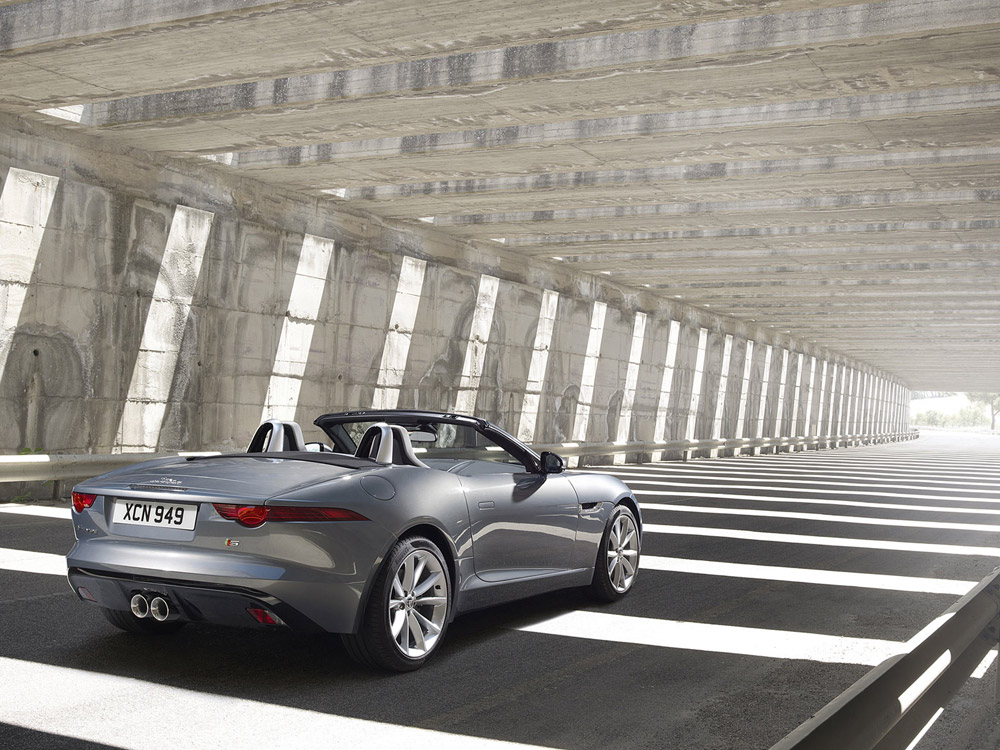 Jaguar-Type-F-Tunnel.jpg