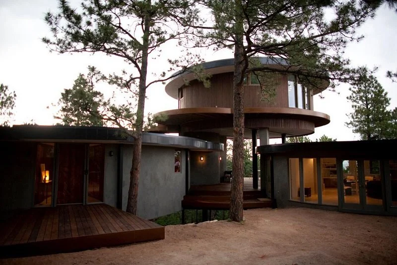 round_house_04.jpg