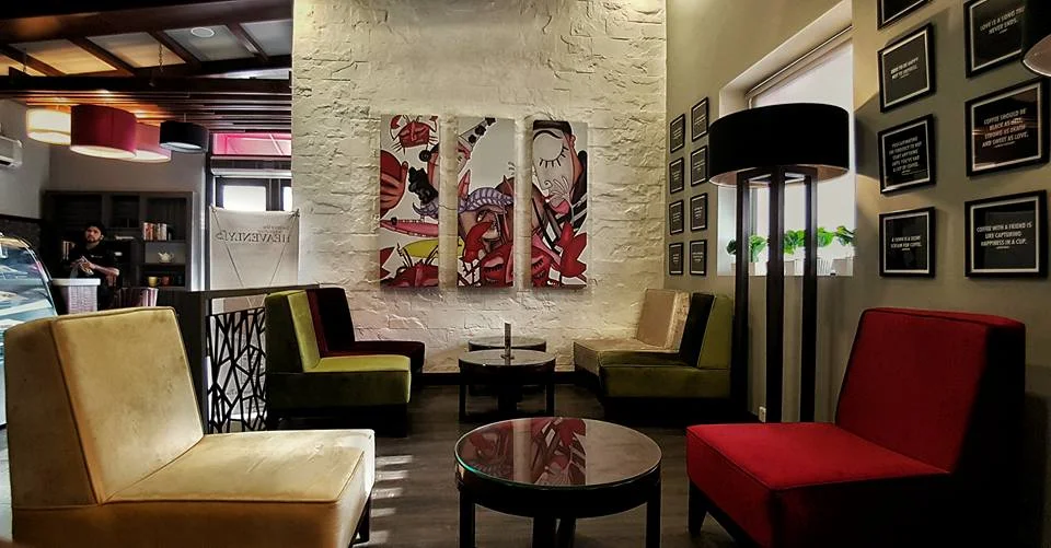  Coffee Shop 