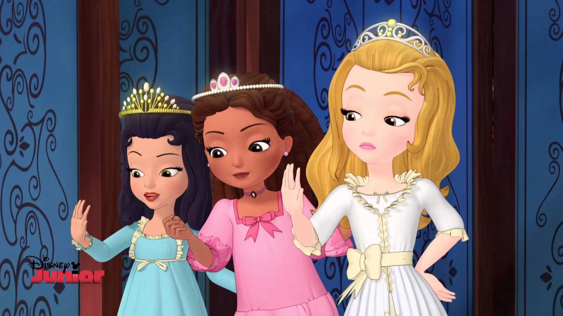 Sofia's way too young to be dealing with the Plastics already!