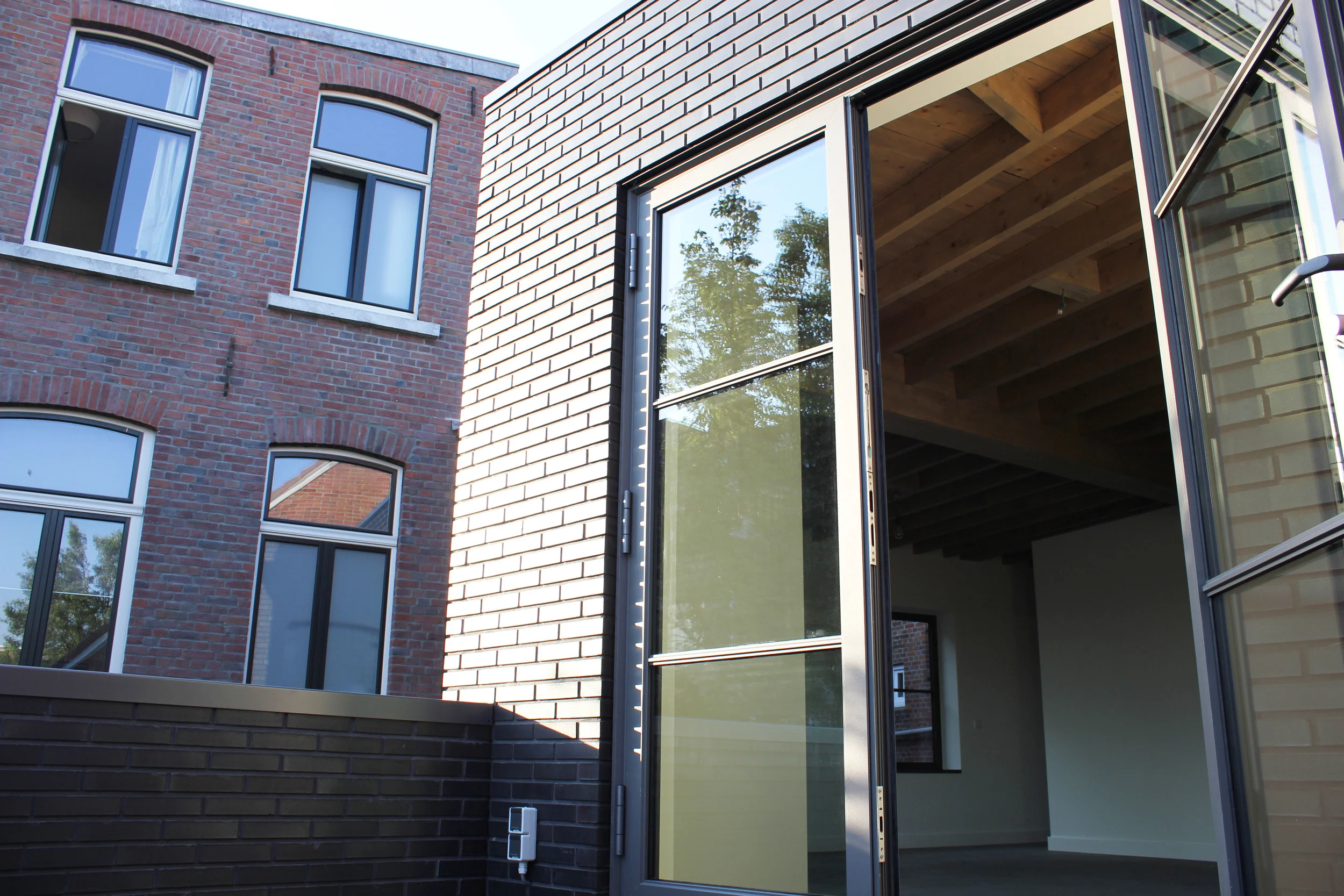  Balkon op het zuiden draagt bij aan het woongenot 