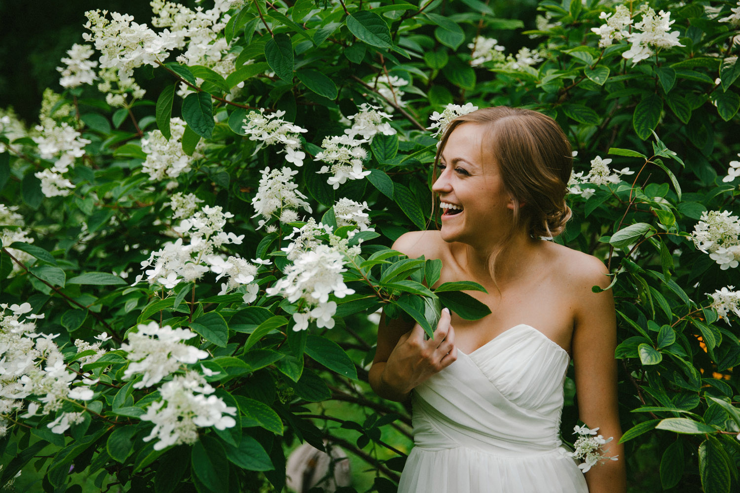 131-IntimateQuebecGardenWedding.jpg