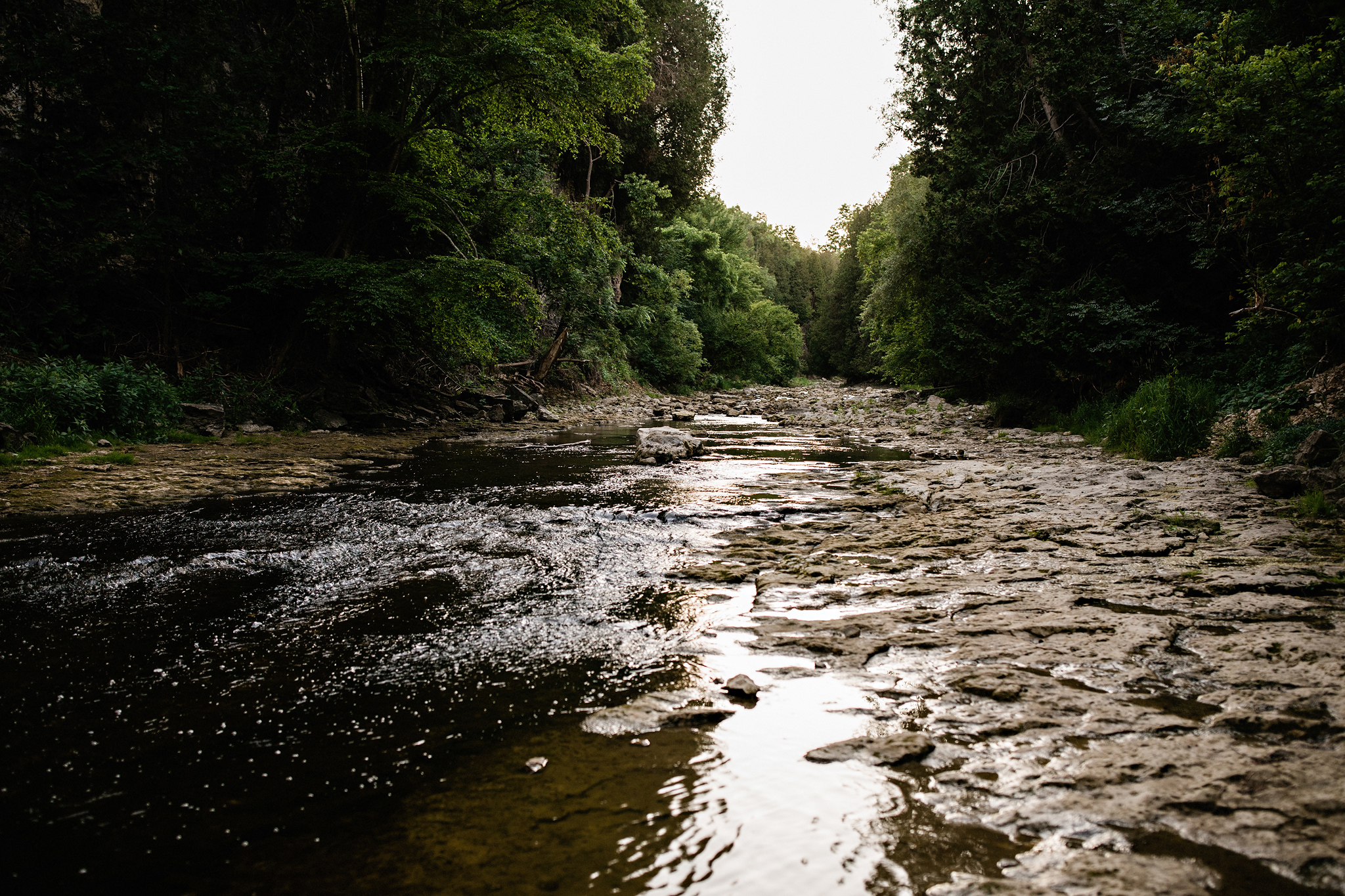 257-romantic-summer-elora-gorge-sunset-engagement-session.jpg