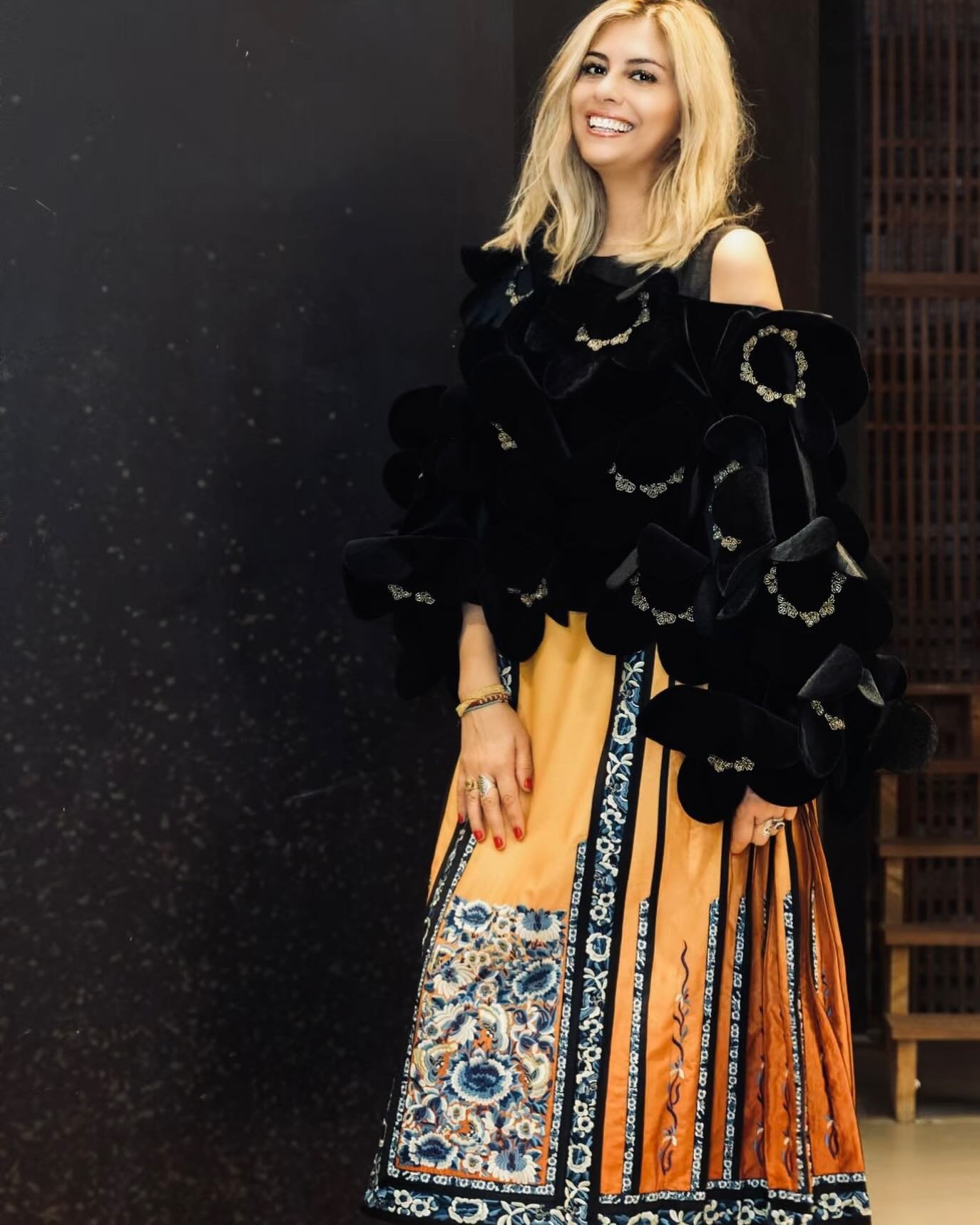 Thank you @linqiofficial for showing me the beauty of your imagination and of your culture through your incredible designs. 🧡💛💖As many of you know, I love fashion as a way of learning about culture and history.  @Linqi &amp; @kurtson2002 have been