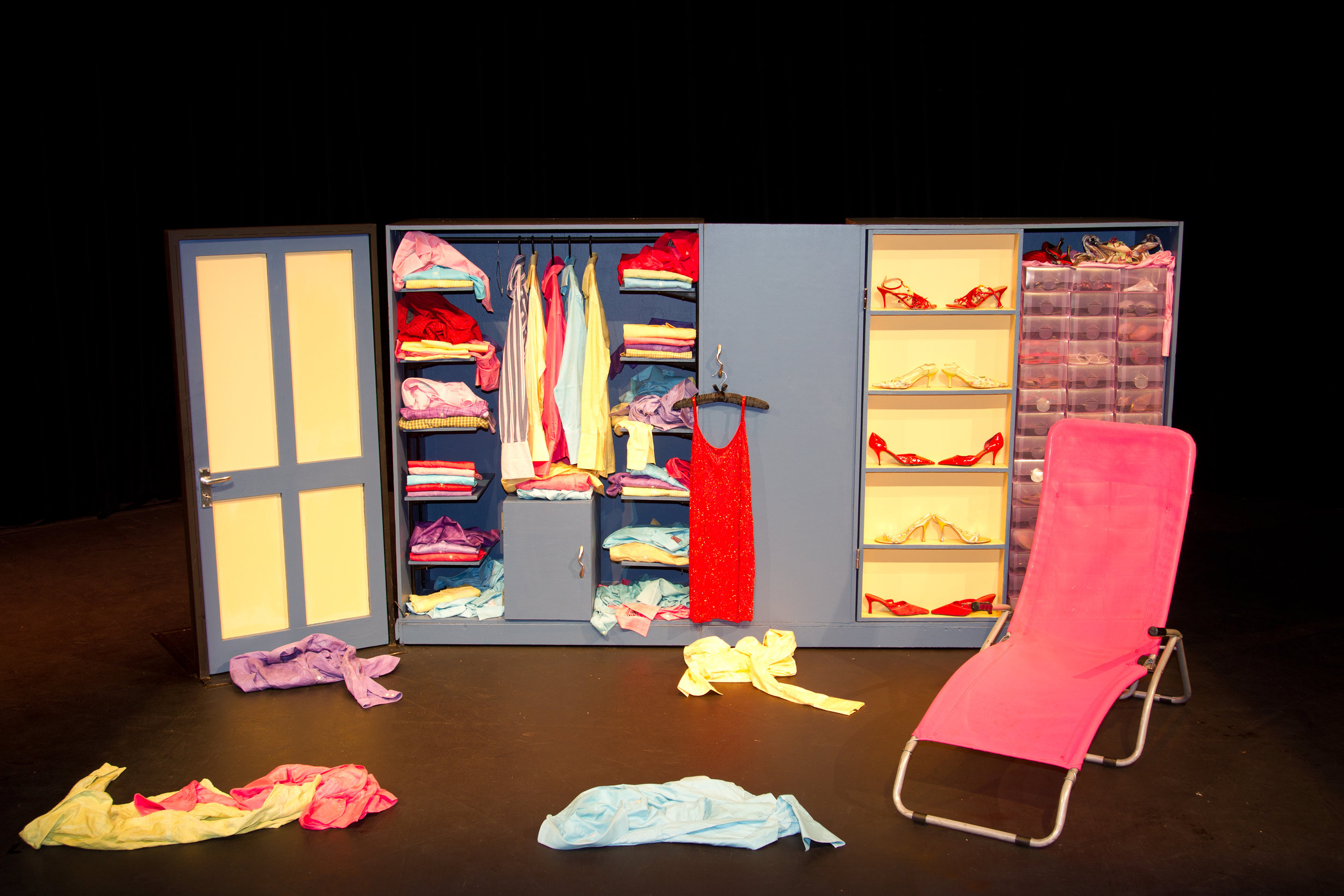 The wardrobe set 134.jpg