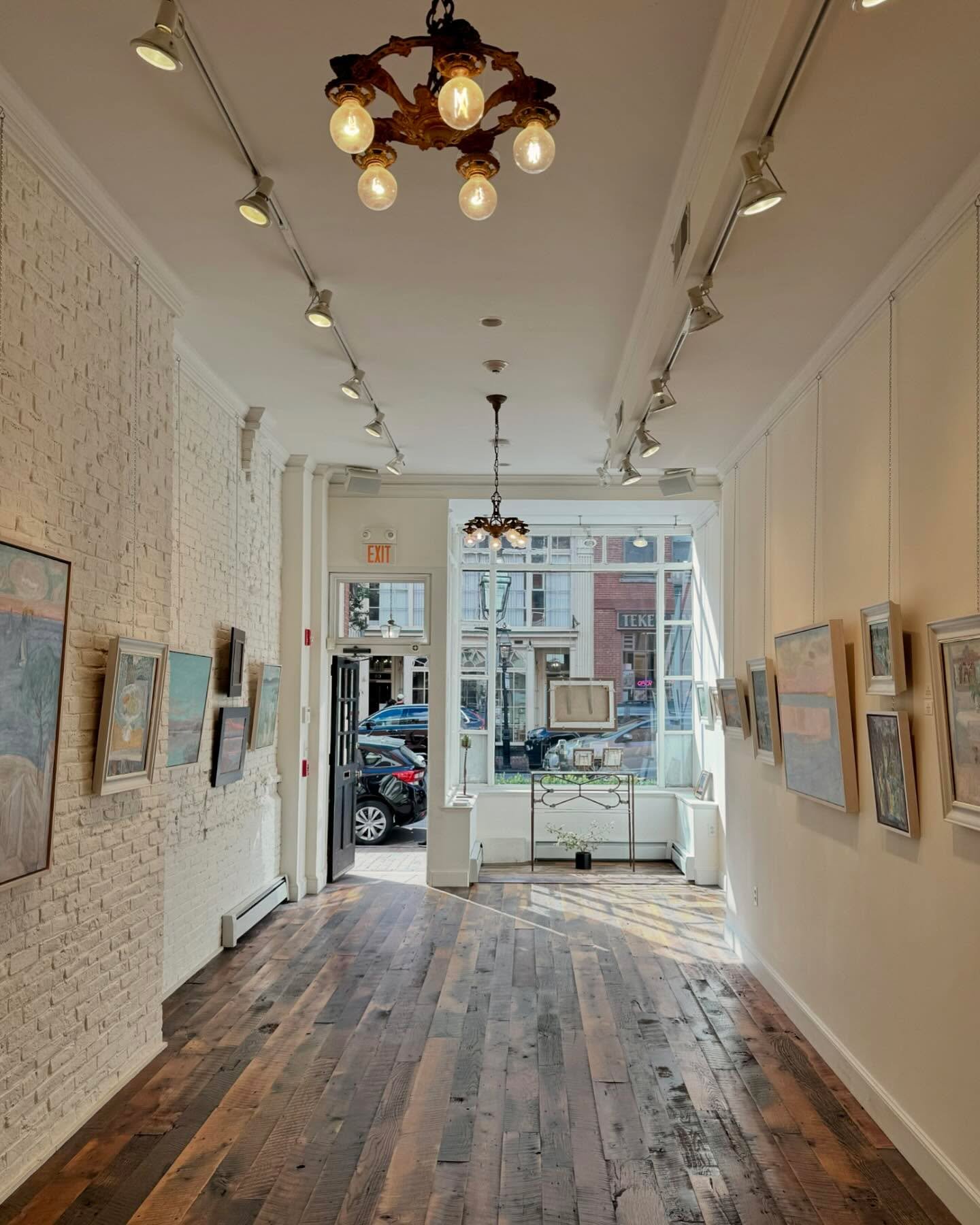 What a beautiful opening last night for Kelly Carmody&rsquo;s solo show All Summer Long! The show is up for the month. 

#kellycarmody #soloshow #allsummerlong