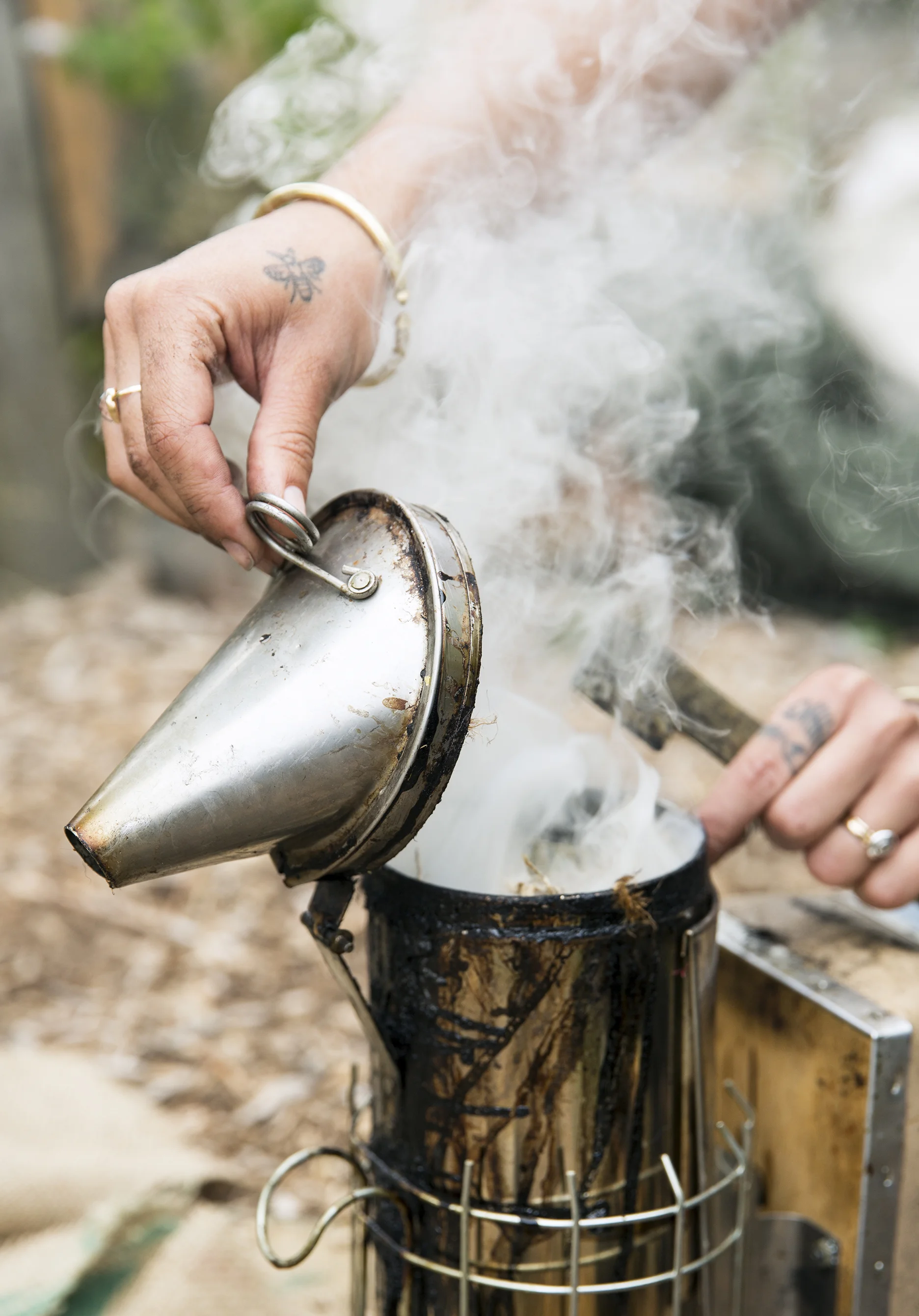 Burggraaf_Charity-Seattle_Food_Photographer-Smoke_Beekeeping.jpg