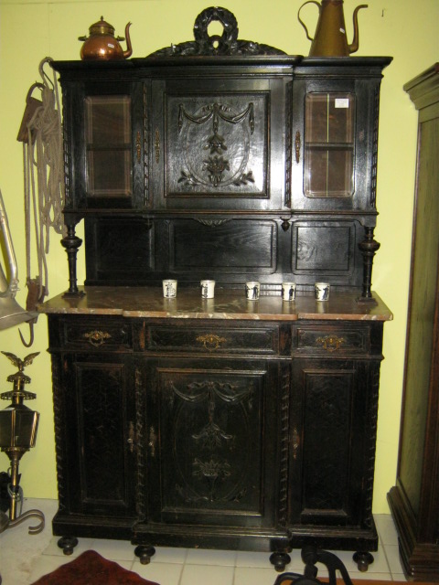 Beautiful Louis XVI hutch