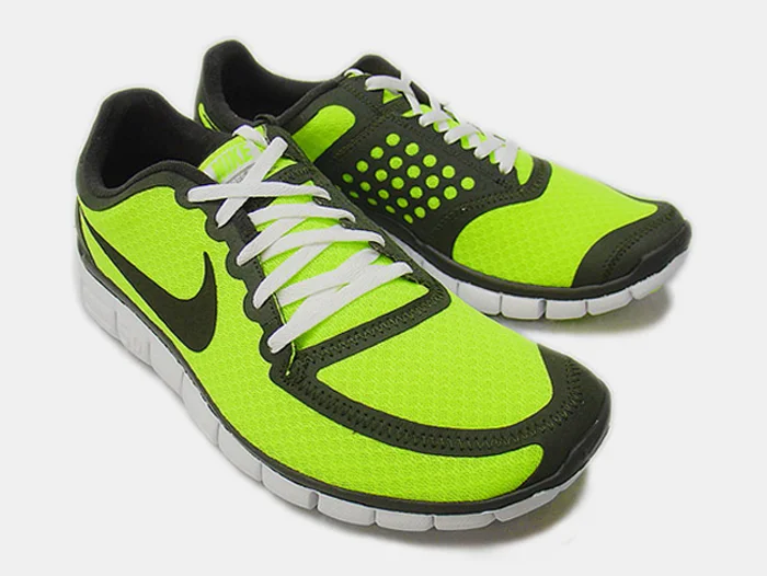 nike-free-50-v4-black-electrolime-01 copy.jpg