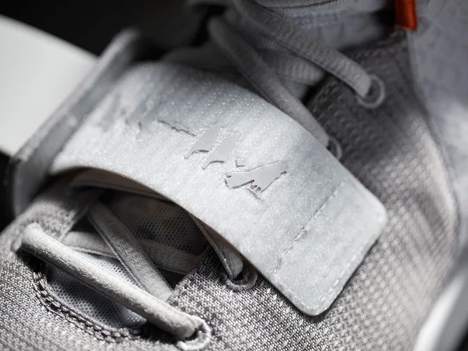 yeezy_strap.jpg