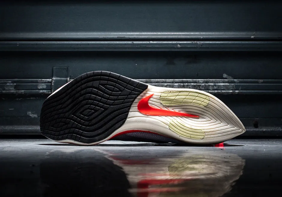 nike-zoom-vaporfly-elite-4.png