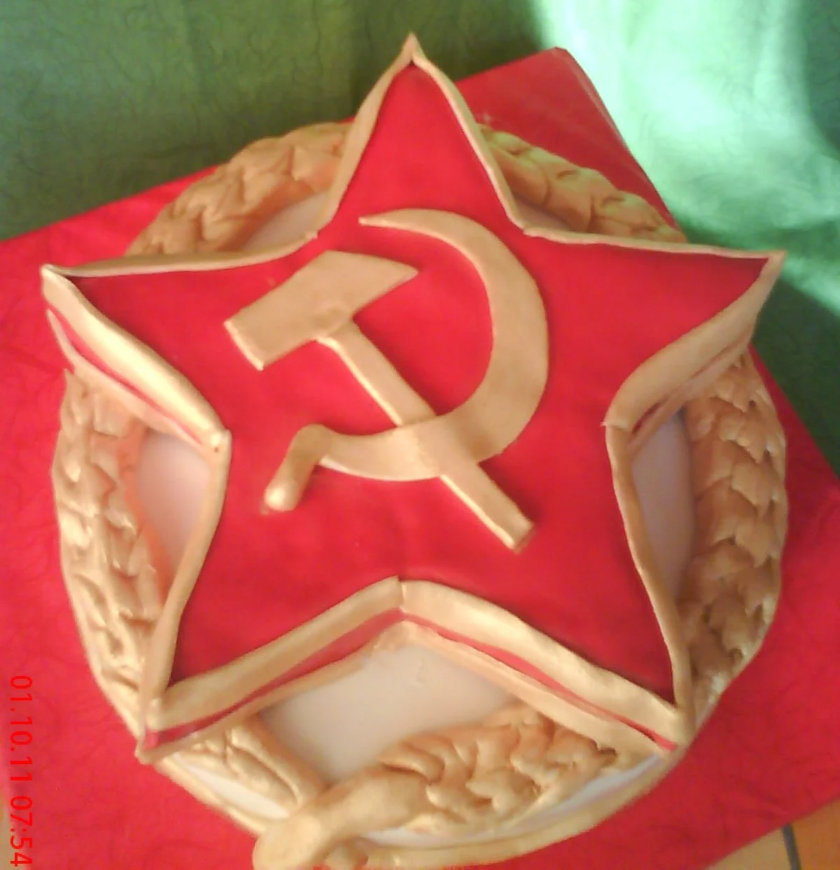 commiecake.jpg
