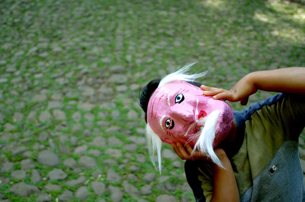 mask_abram.jpg