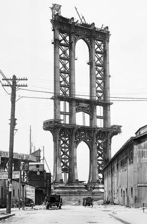 Manhattan Bridge em construção 1910