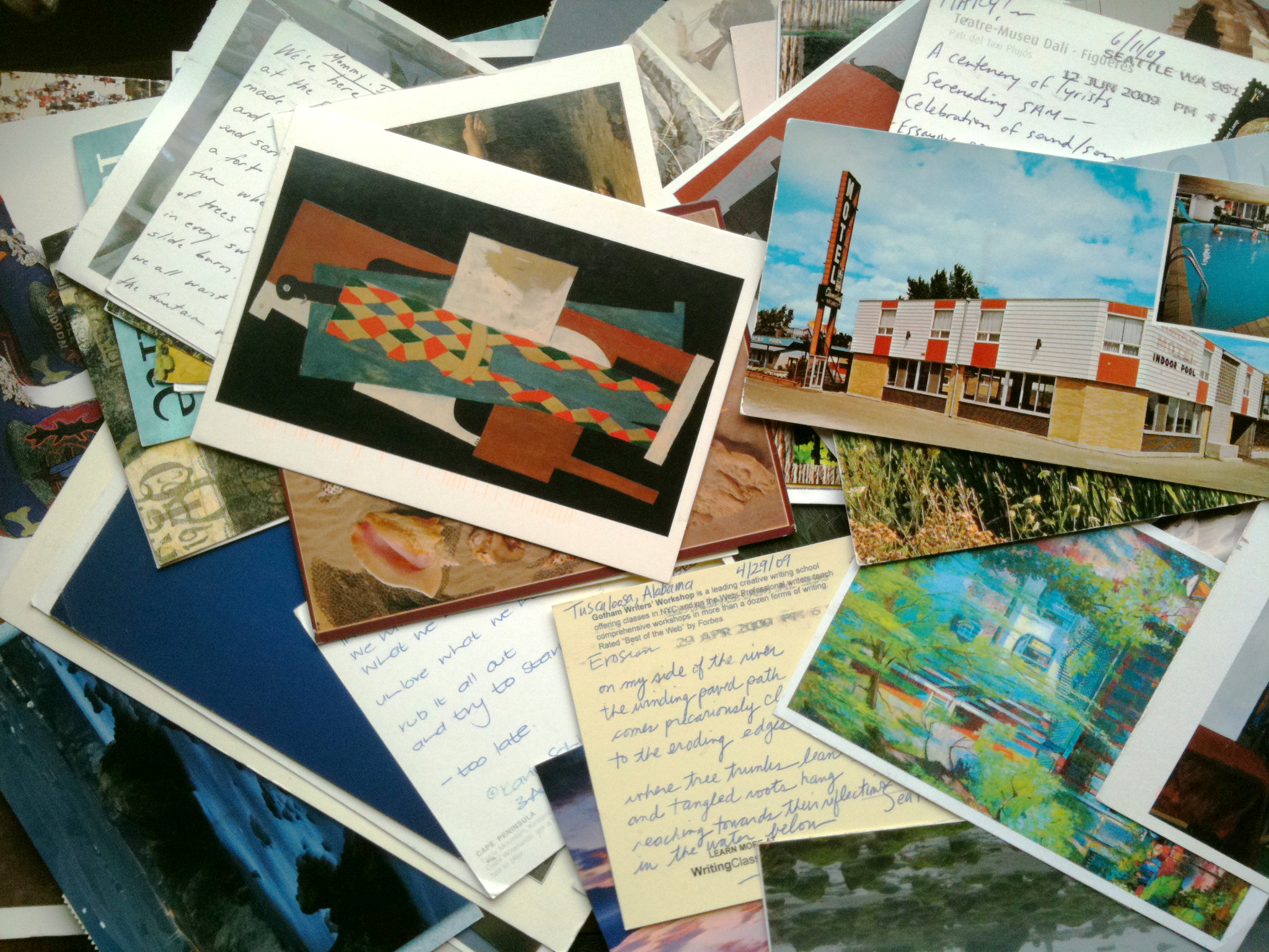 SendingPostcardstoStrangersMadeMeaBetterDesigner