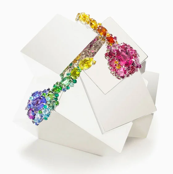 Vitam Industria Abstract Multi Candy, 2013, W hite gold, multicoloured sapphires, rubies, emeralds and fine stones w ith base: 3 15/16 x 4 5/16 x 4 5/16″