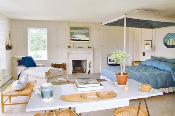 MASSACHUSETTS: Bunny’s bedroom and love of blue in evidence