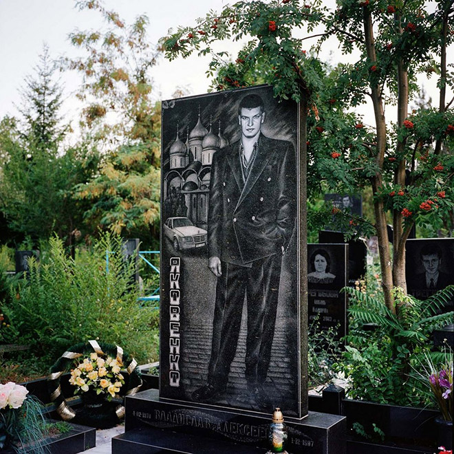 russian-mafia-gravestone3.jpg