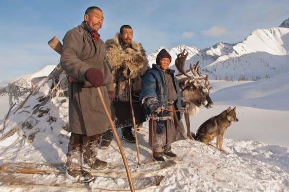 mongolia_reindeer_tribe_11.jpg