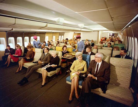 747-Economy-Class.jpg