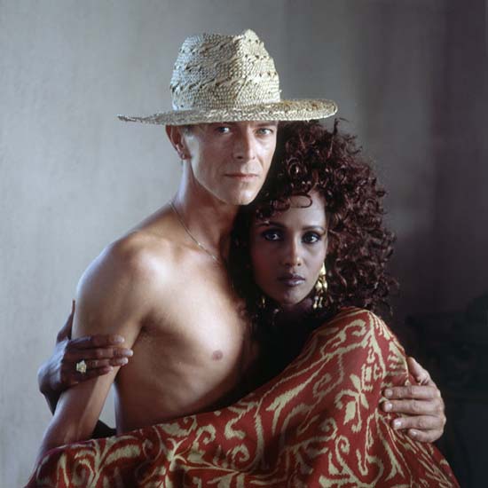 dam-images-celebrity-homes-1992-david-bowie-david-bowie-iman-portrait.jpg