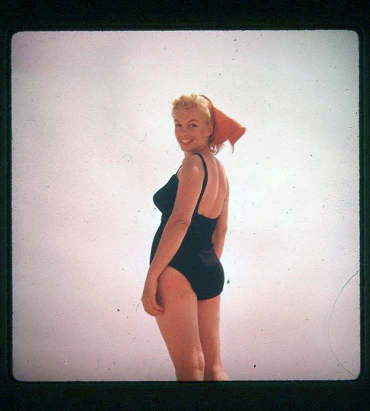 marilyn-monroe-on-vacation-in-amagansett-new-york-1957-5.jpg