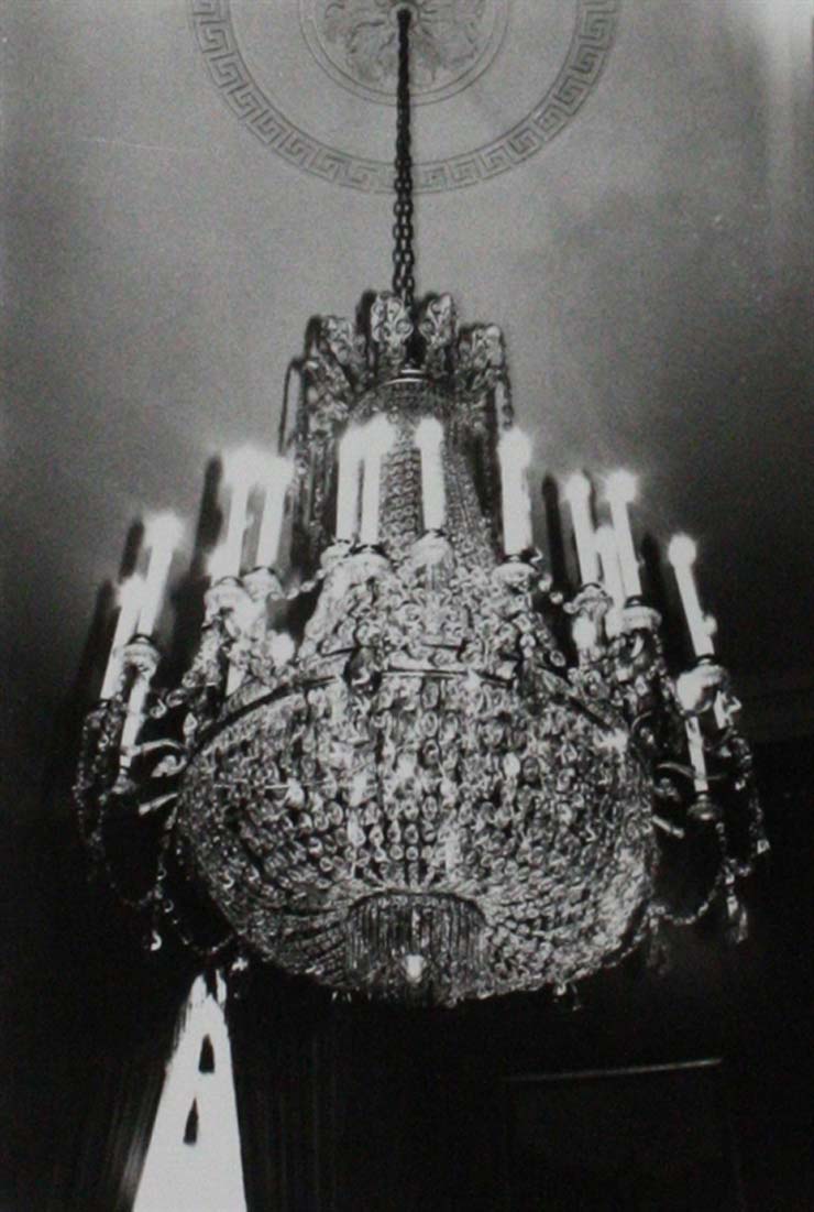 andy-warhol-chandelier-photographs-gelatin-silver-print-zoom_550_818.jpg
