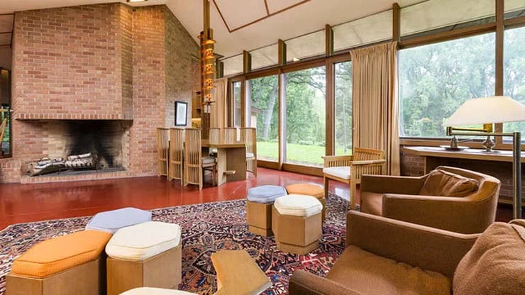 frank-lloyd-wright-house-fireplace-640x360-c.jpg