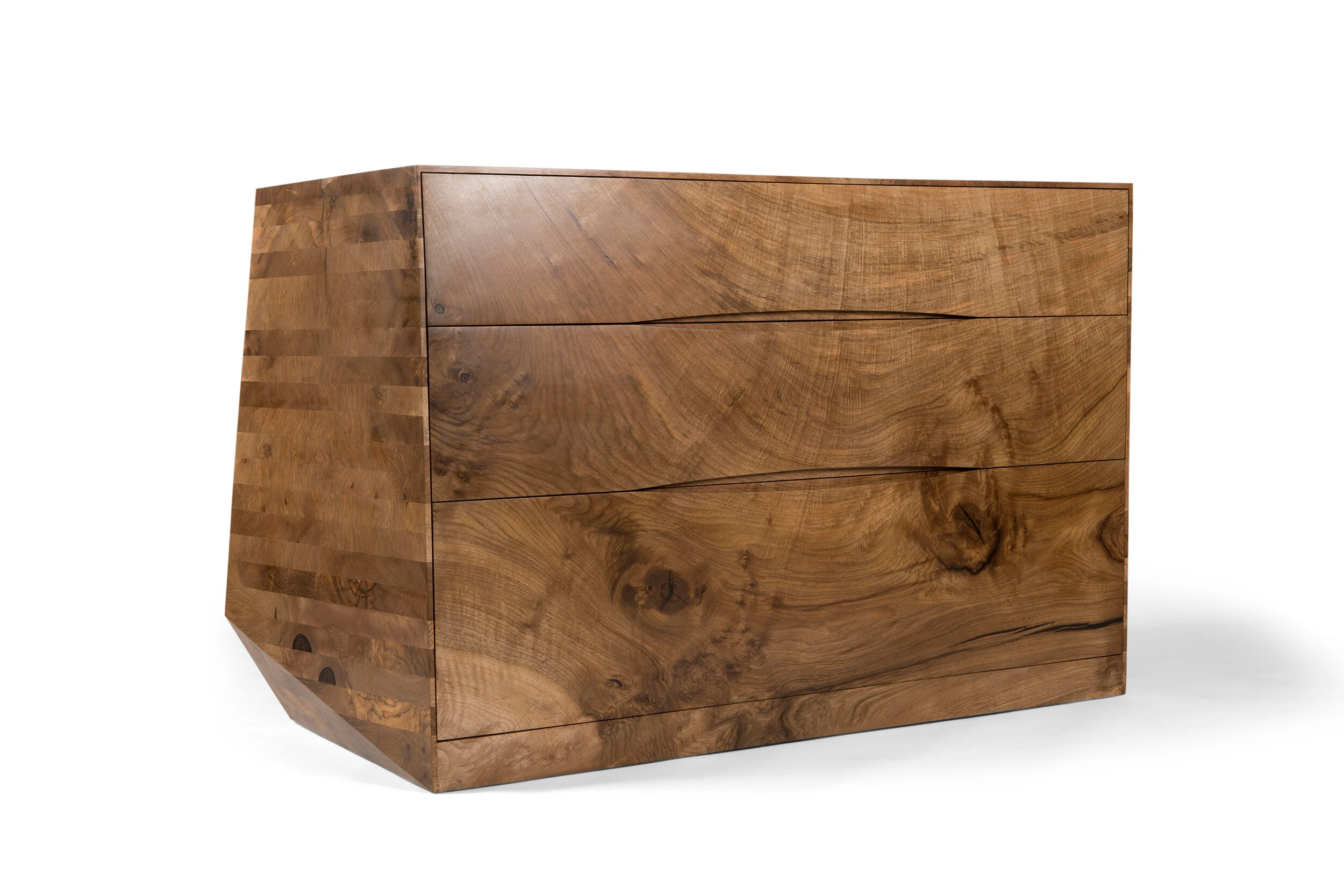 Chest-of-Drawers-of-Solid-Scottish-Walnut-with-Asymmetrical-Sides_cover.jpg