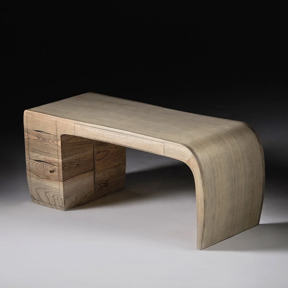 Custom Desks & Workstations