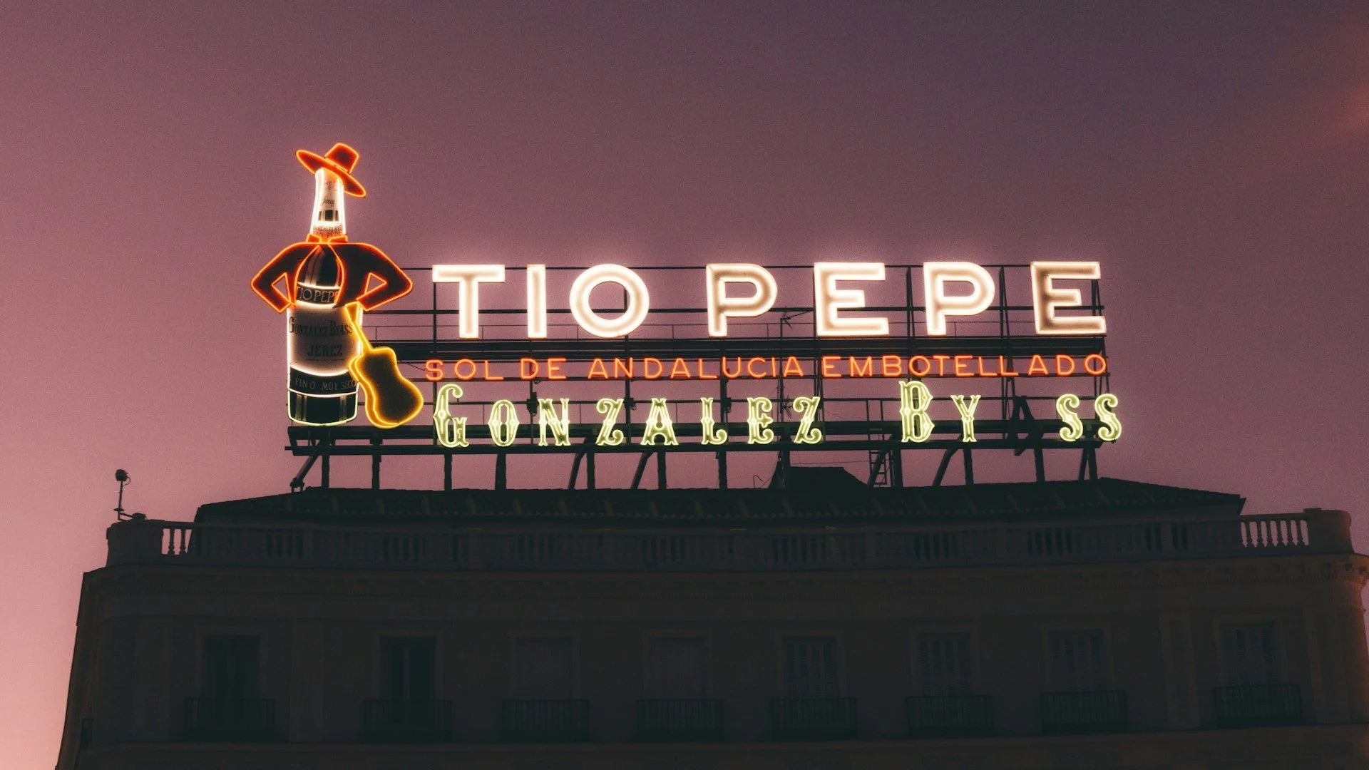 madrid-tio-pepe-sign.jpg