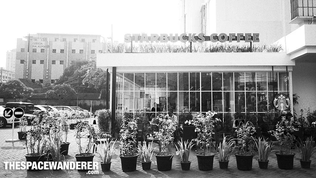 starbucks-metropole-01.jpg