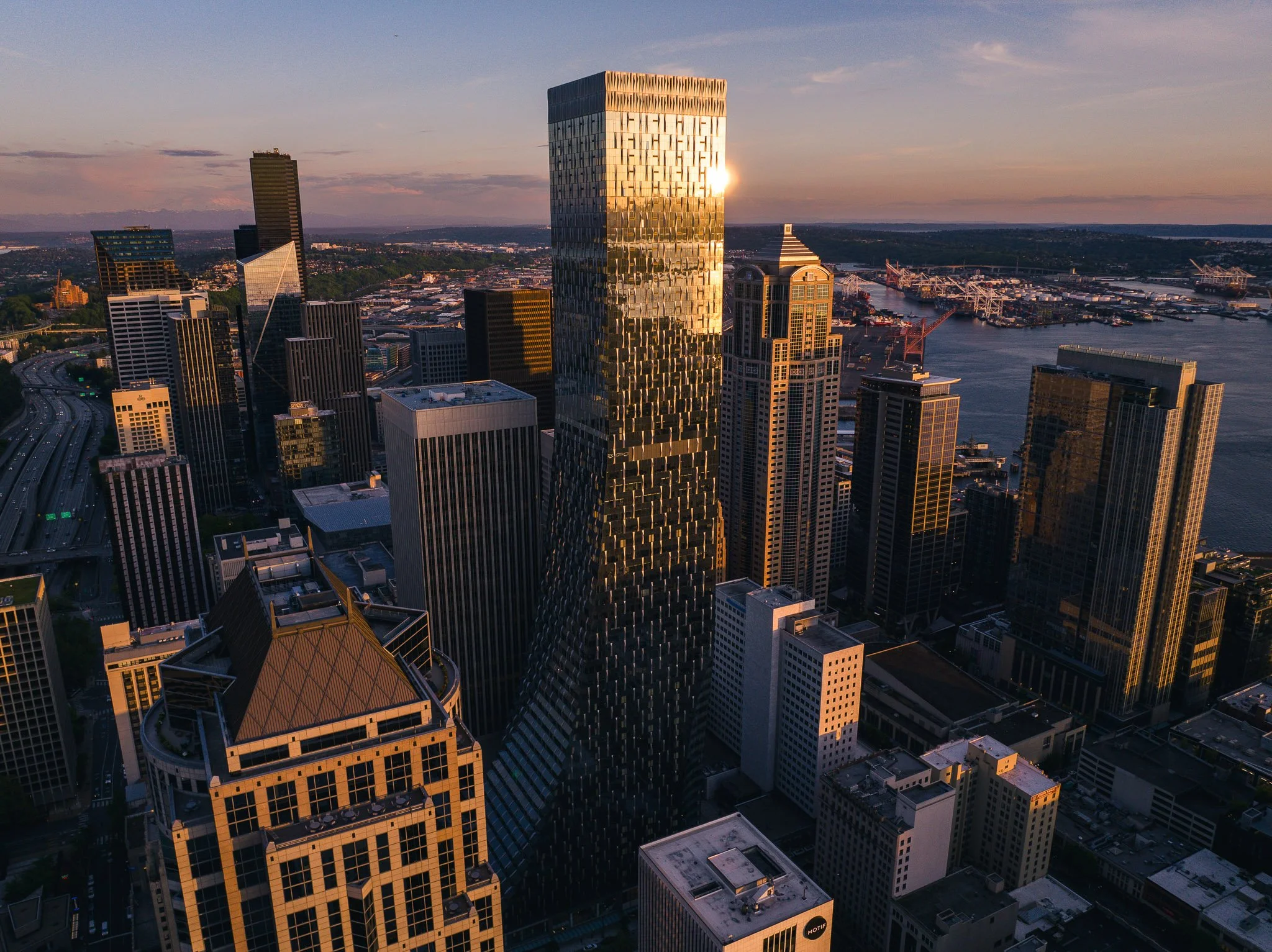 Rainier_SQ_Tower-8.jpg