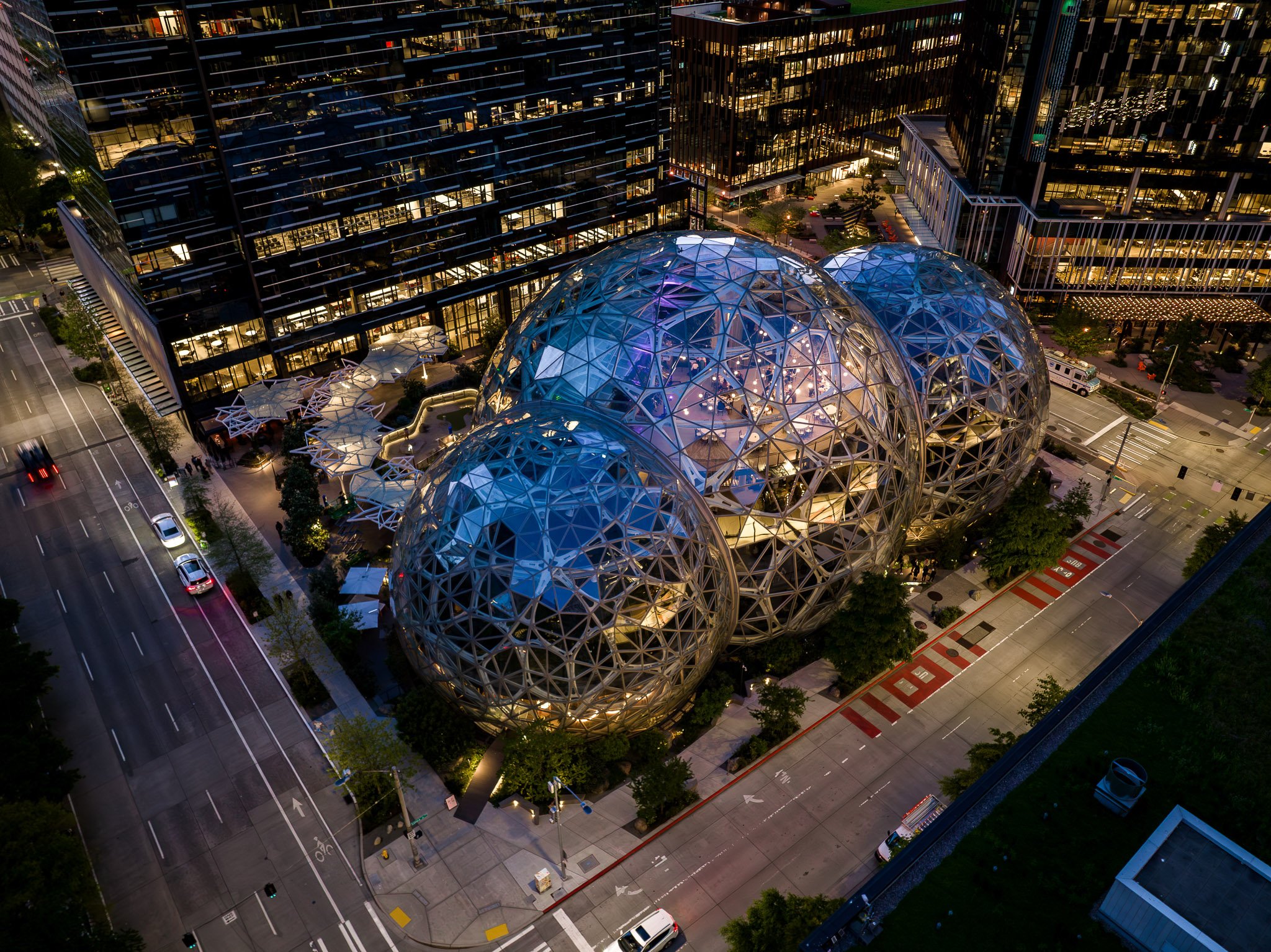 Amazon_Spheres-1.jpg