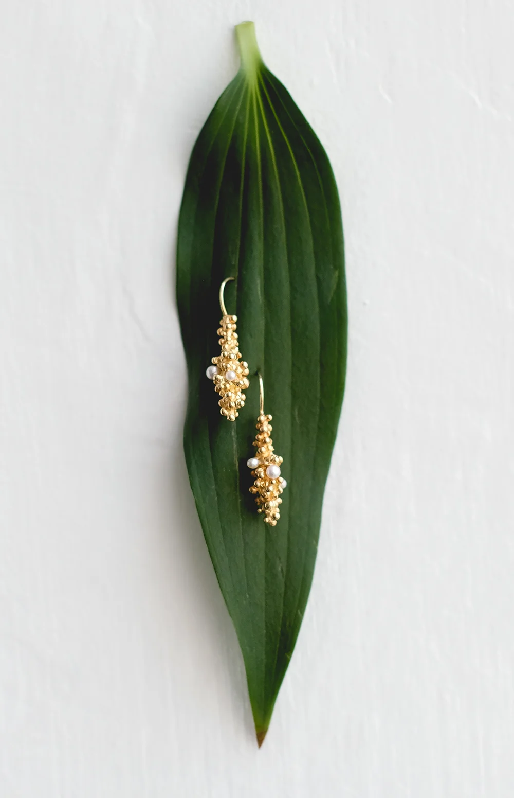 BS-EARRINGS-01.jpg