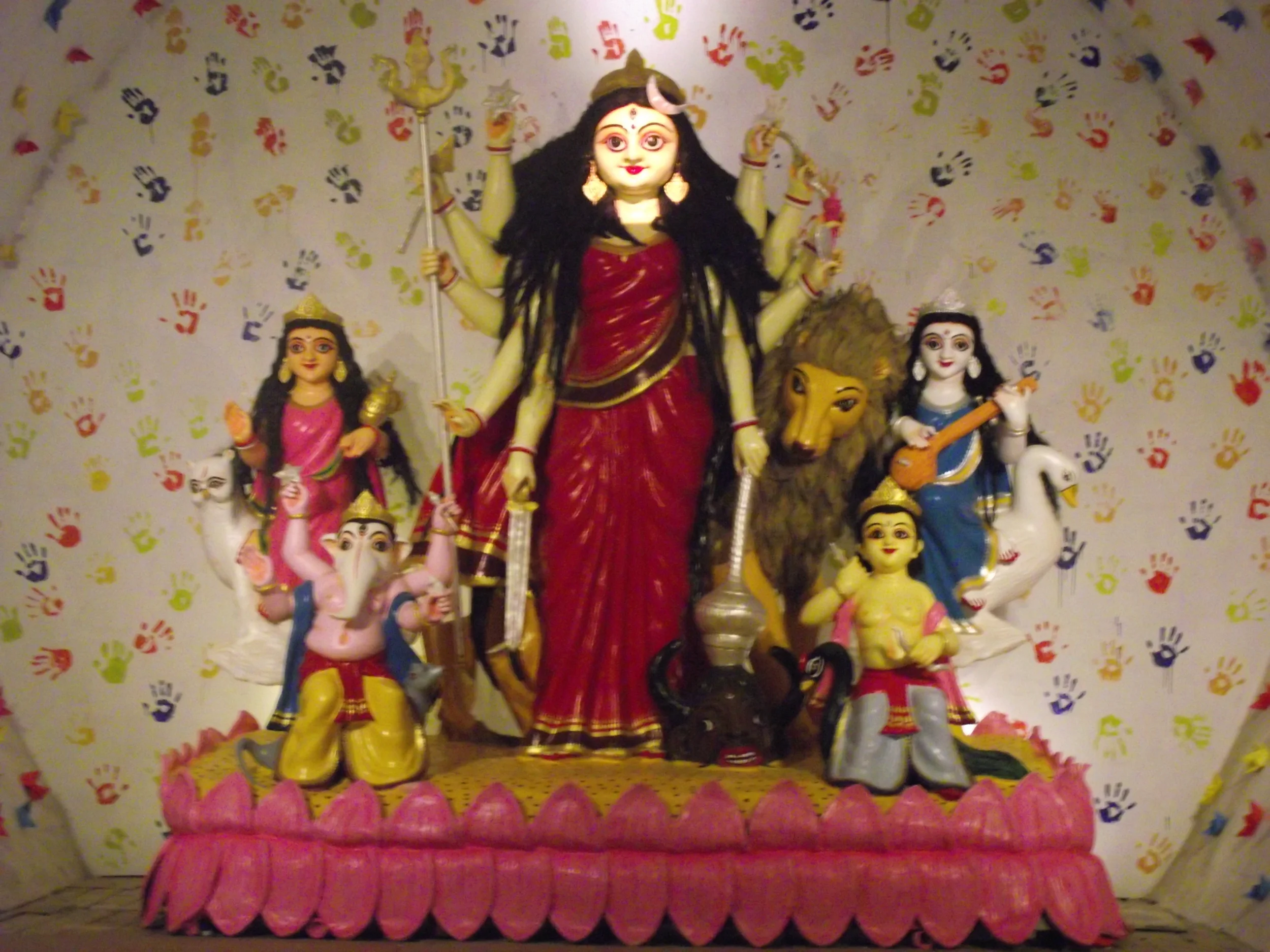  Maa Durga and her kids also wants to join the kids in their world of fantasy! 