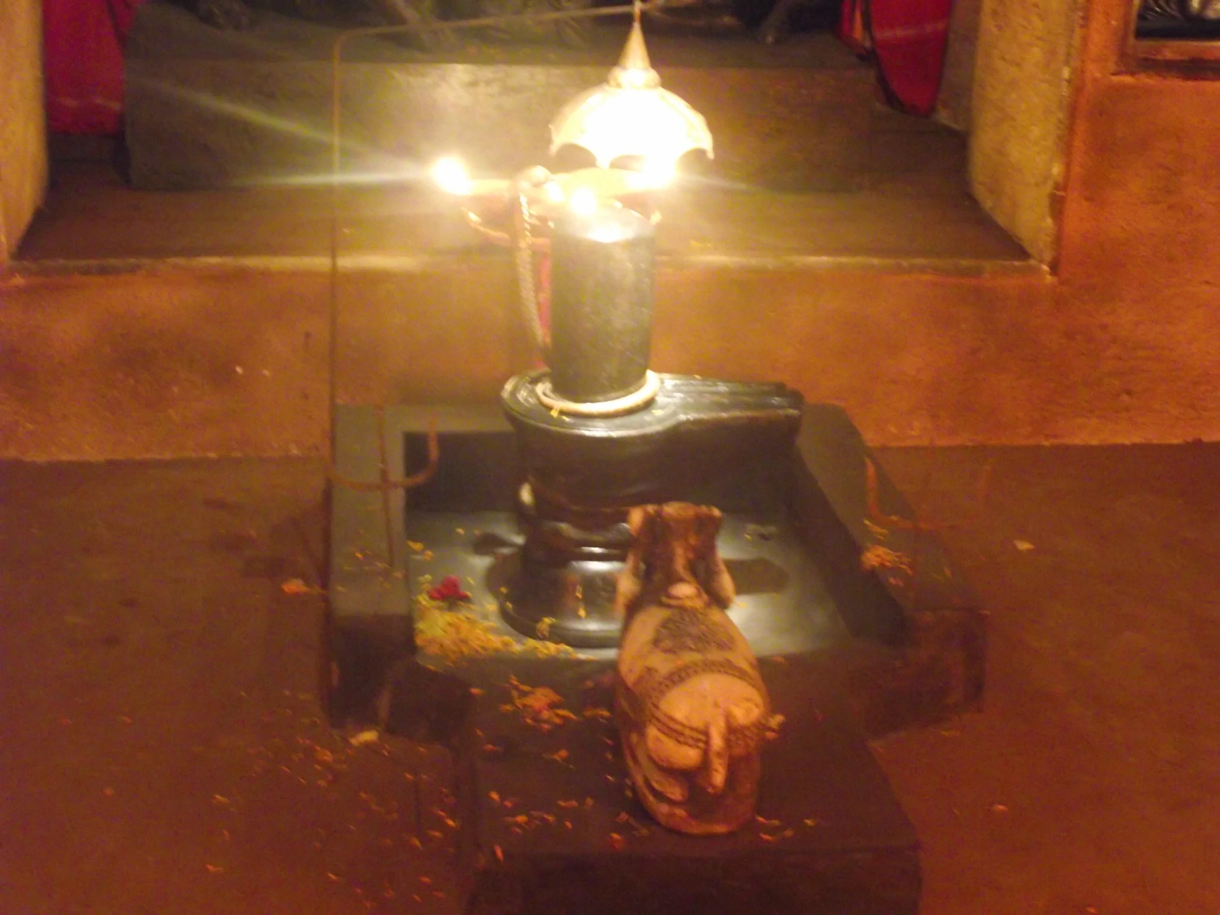  Shiva which is an integrated part of the temple. 