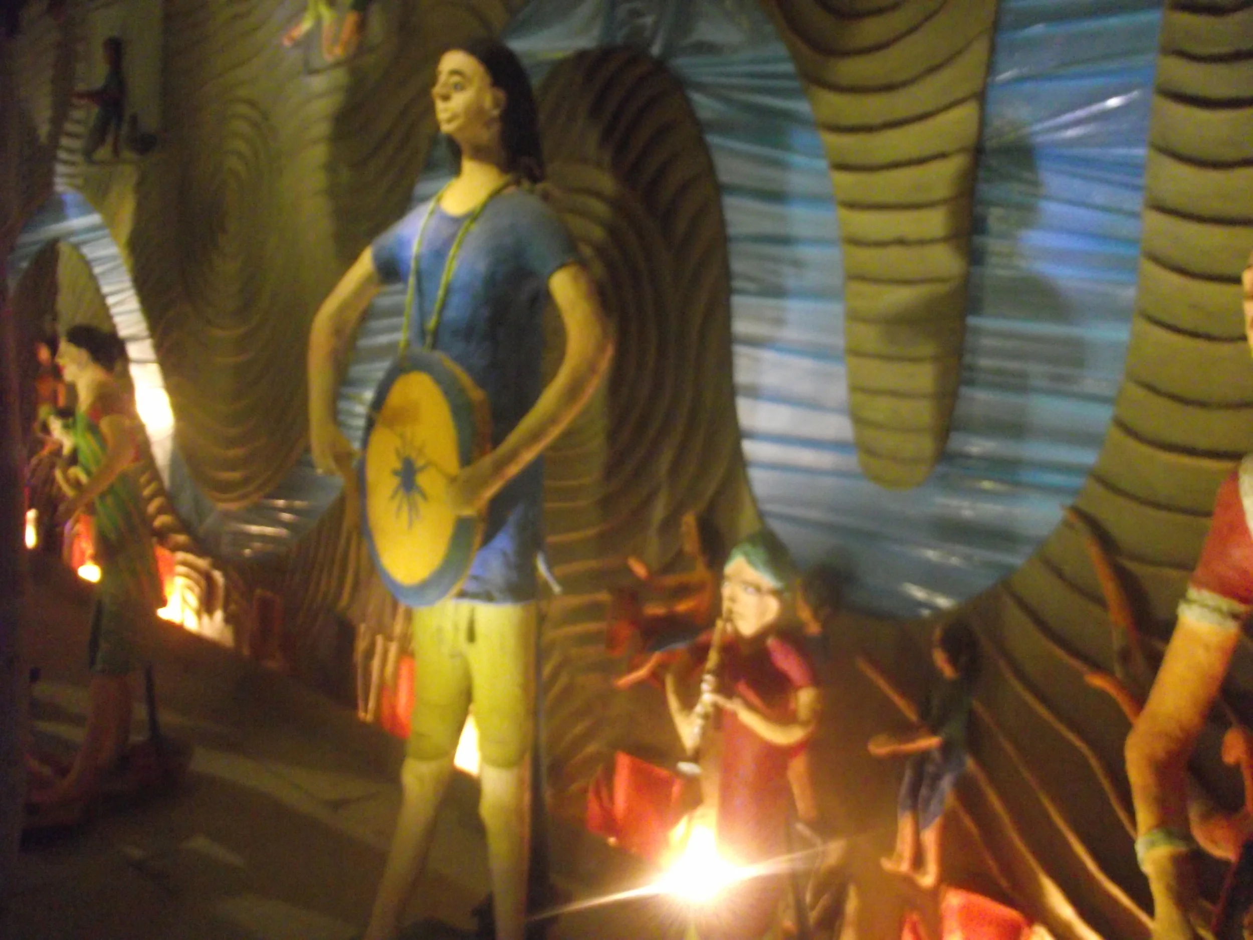  There was an importance given to life and the thought of Narmada providing happiness to life. So one could see happy people involved in celebration, music across the banks of Narmada. The background music made the imagination apt. 