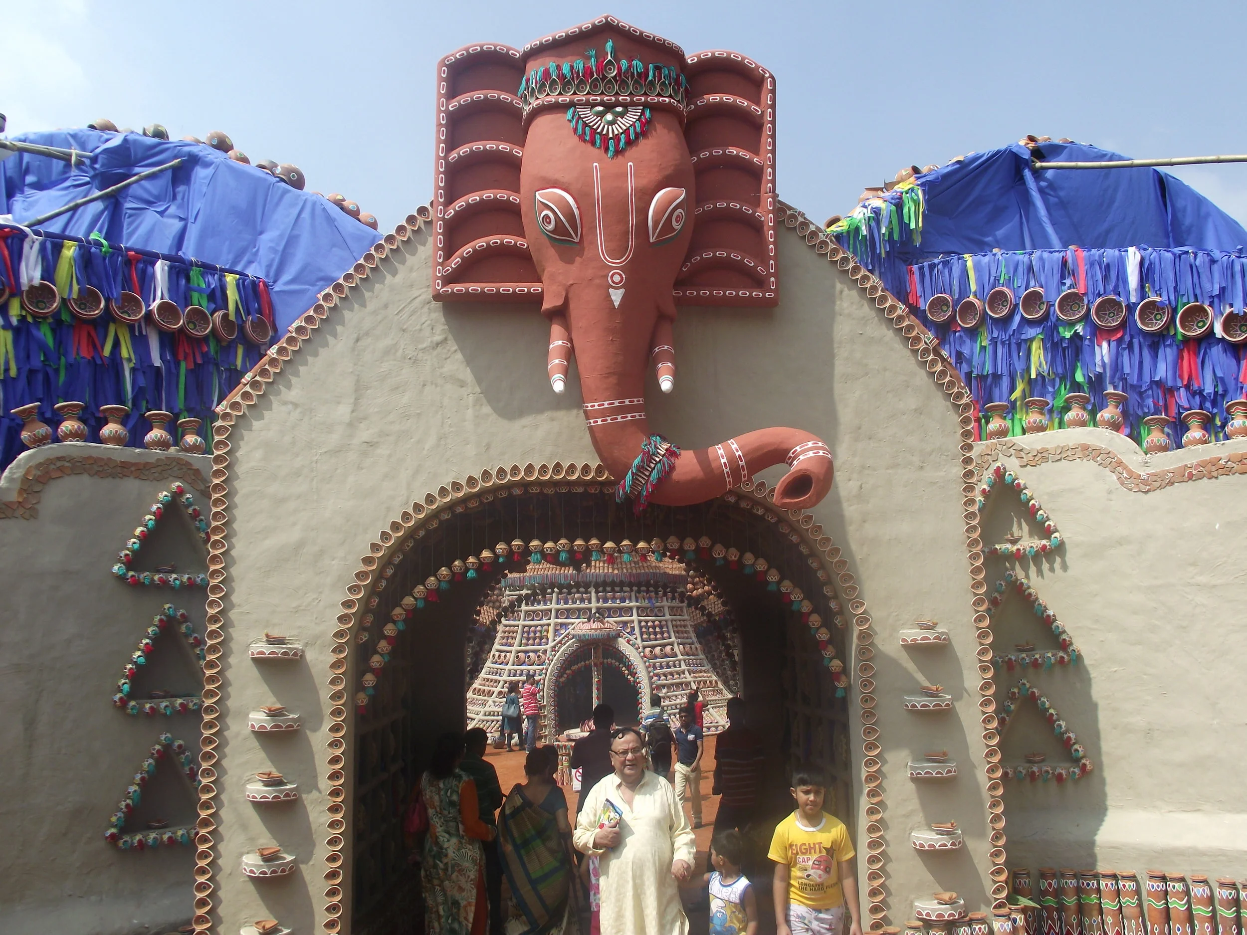 The first gate of entrance to the pandal premises 