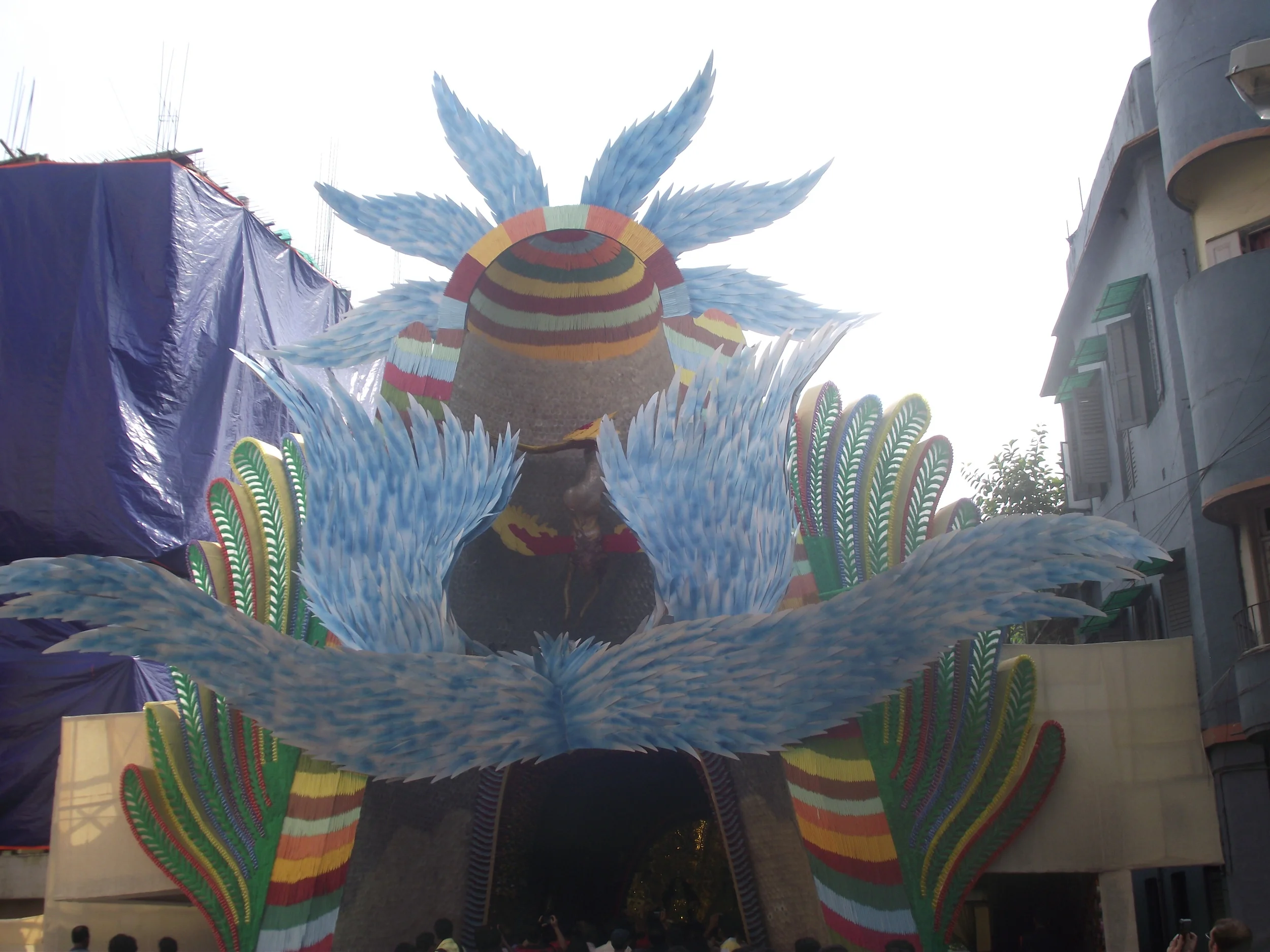  Entrance gate consisted of birds spreading their wings...Looking great with a blue sky in the backdrop. 
