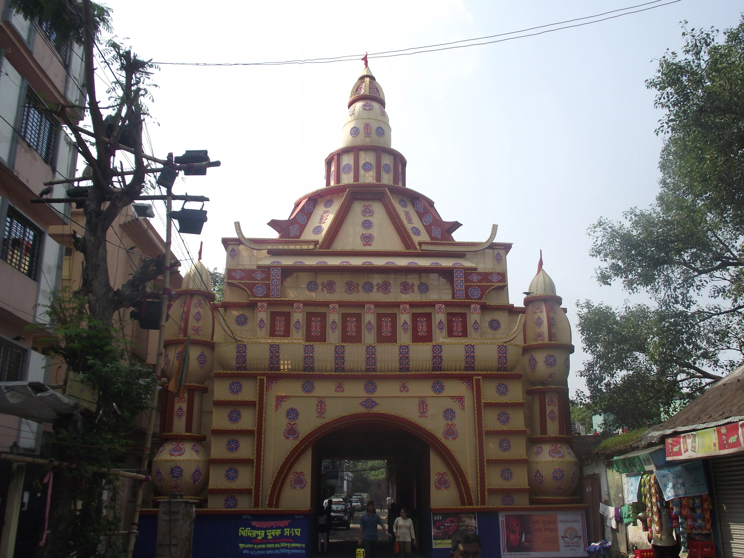  Pandal of Khidirpur Yubak Sangha 