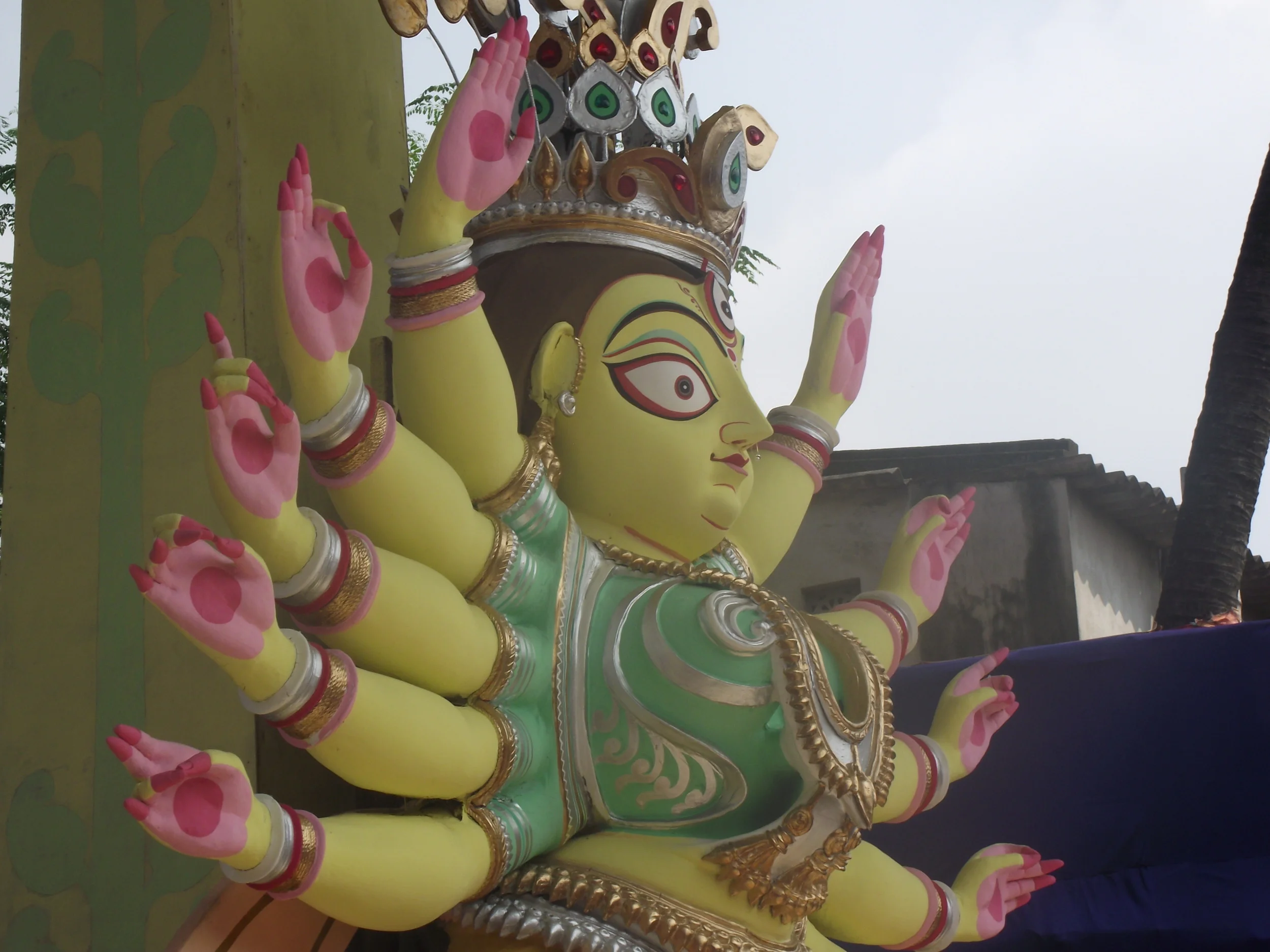  Side view of Durga. As the epicentre of this theme she is also standing in synergy to the dancing taals! 
