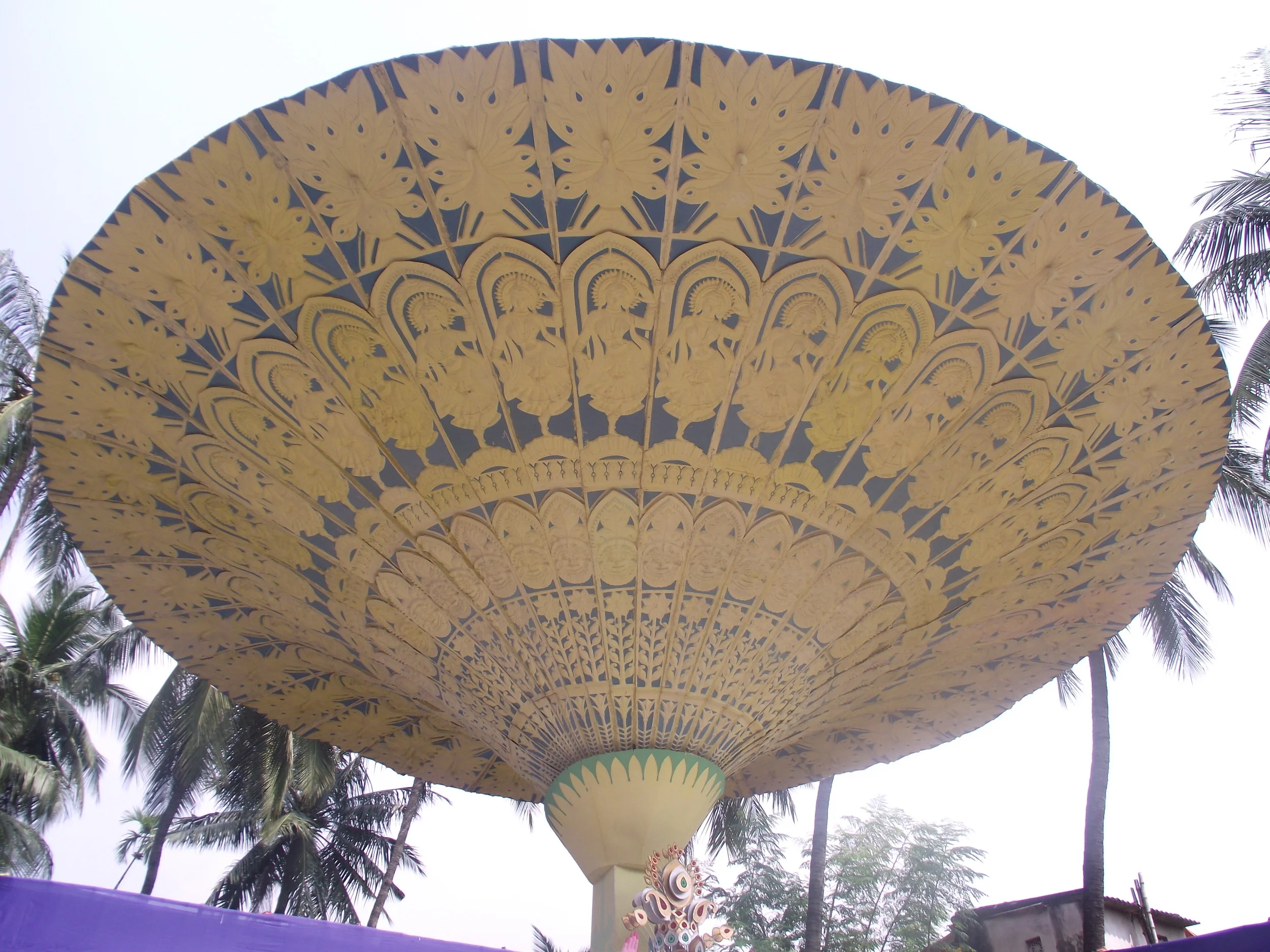  Awning (shamiyana) providing the shadow to perform! 