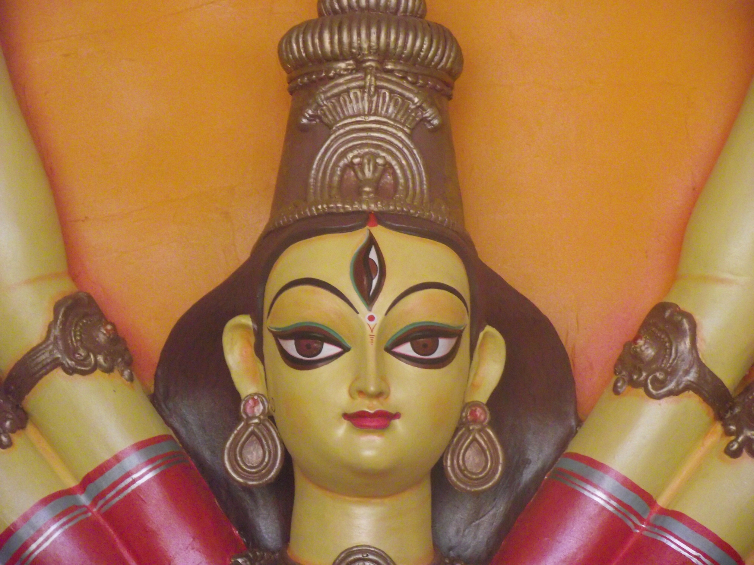  Maa Durga was also in the mood of meditation talking to the central theme! 
