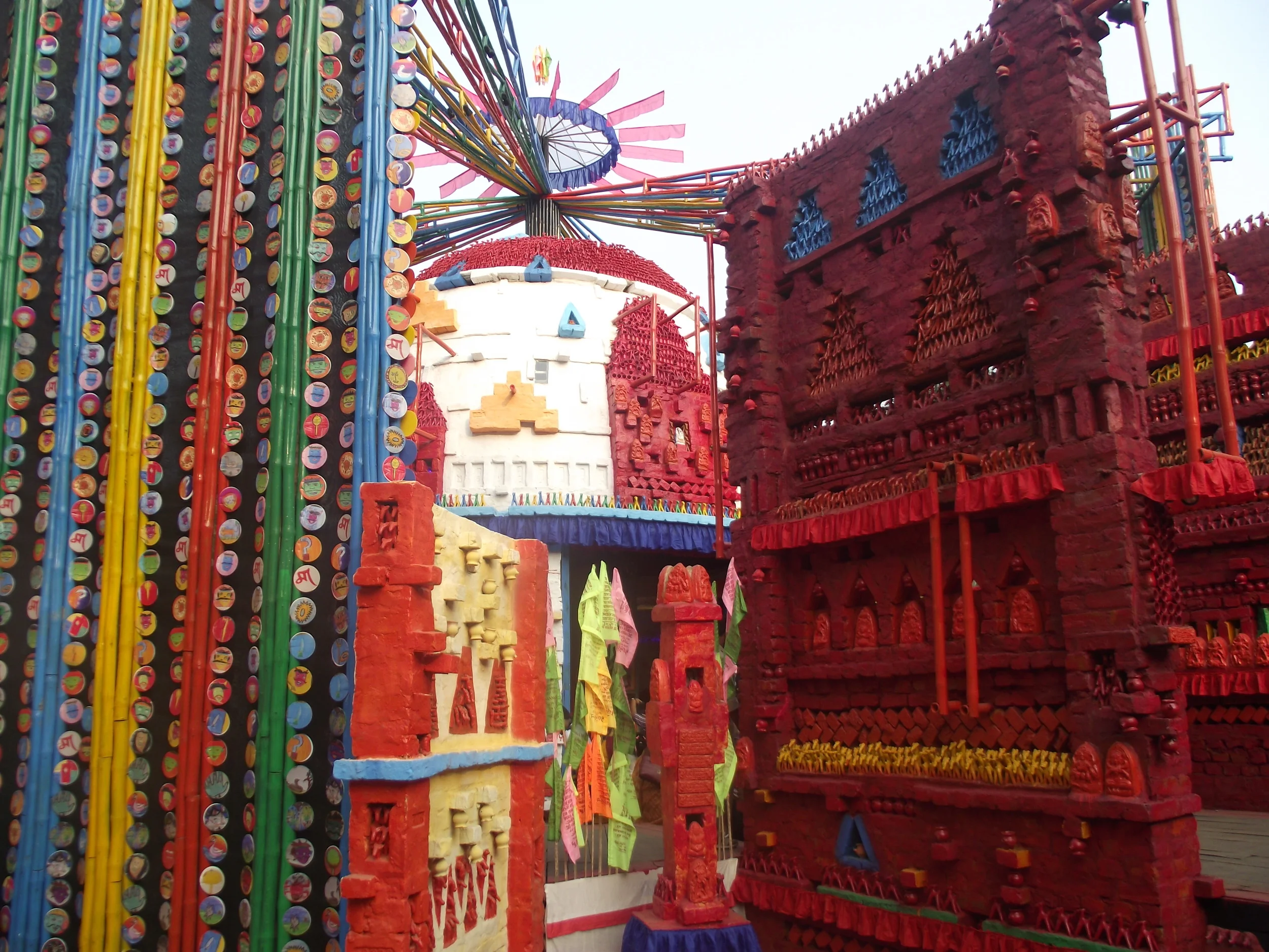  A good peak of the overall pandal premises.&nbsp; 