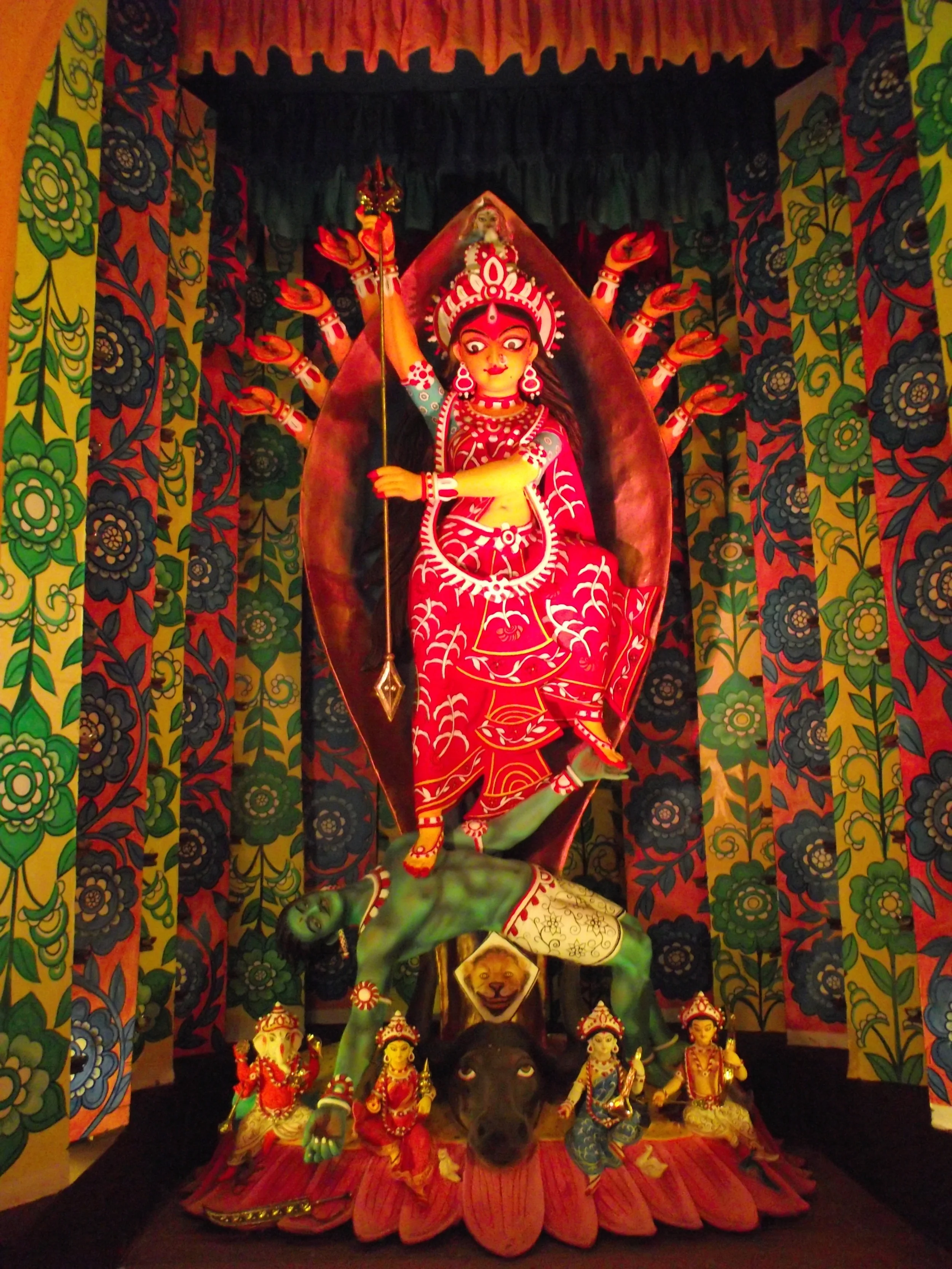  What a layered chaalchitra! 