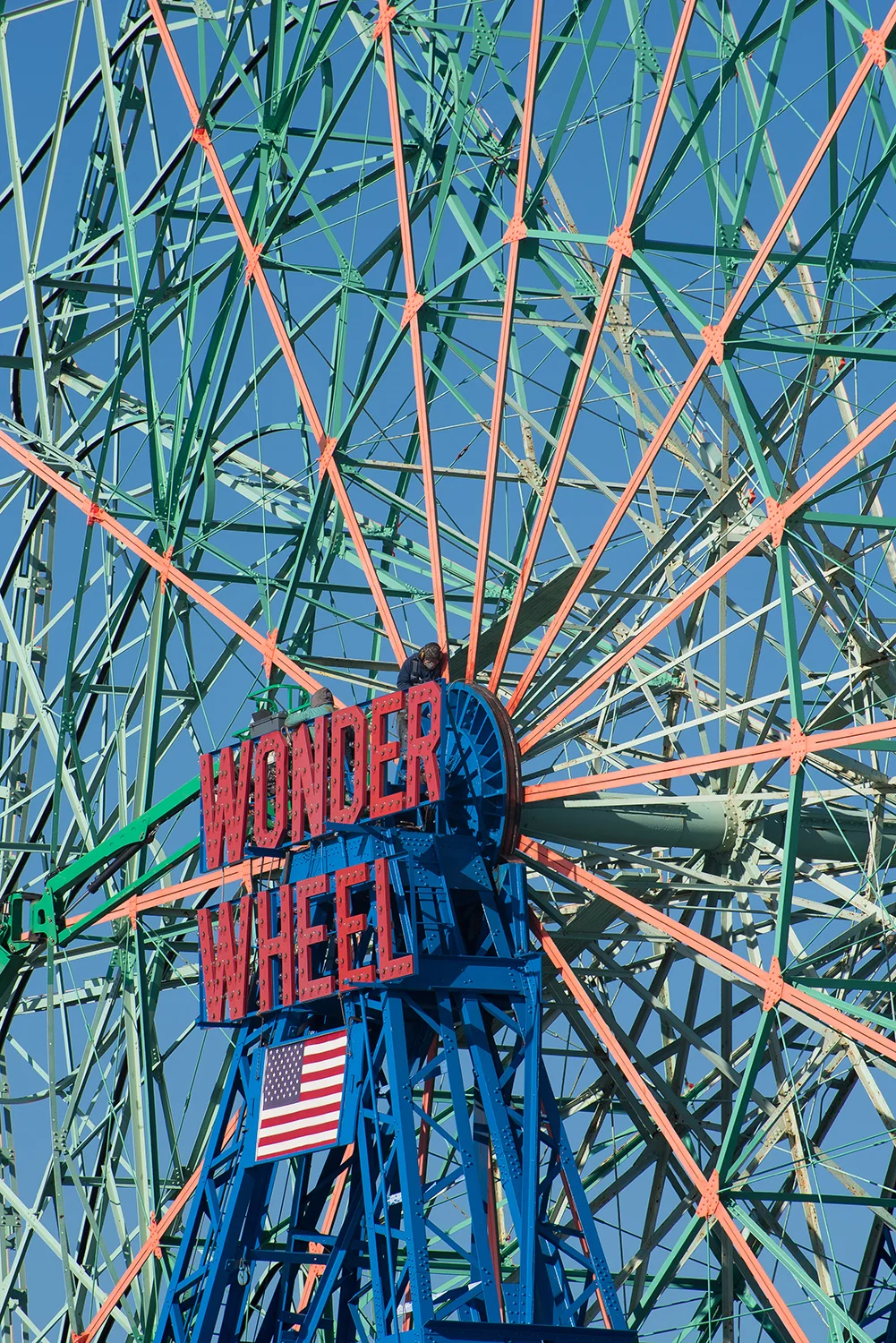 The Wonder Wheel can undergo its necessary maintenance now that the Luna Park is closed for the season.