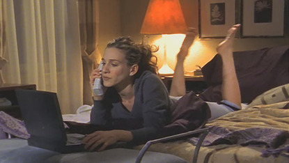 carrie_bradshaw_typing_sex_city_2.jpg