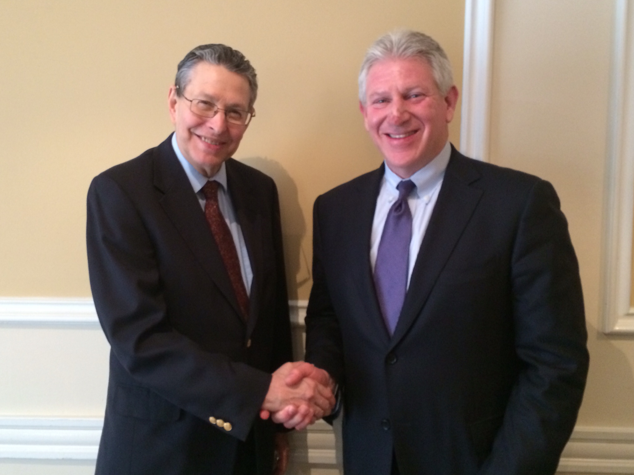 (L) CMED Director Prof. Spiegel with (R) Rep. Robert Wexler, May 22, 2014 at UCLA.