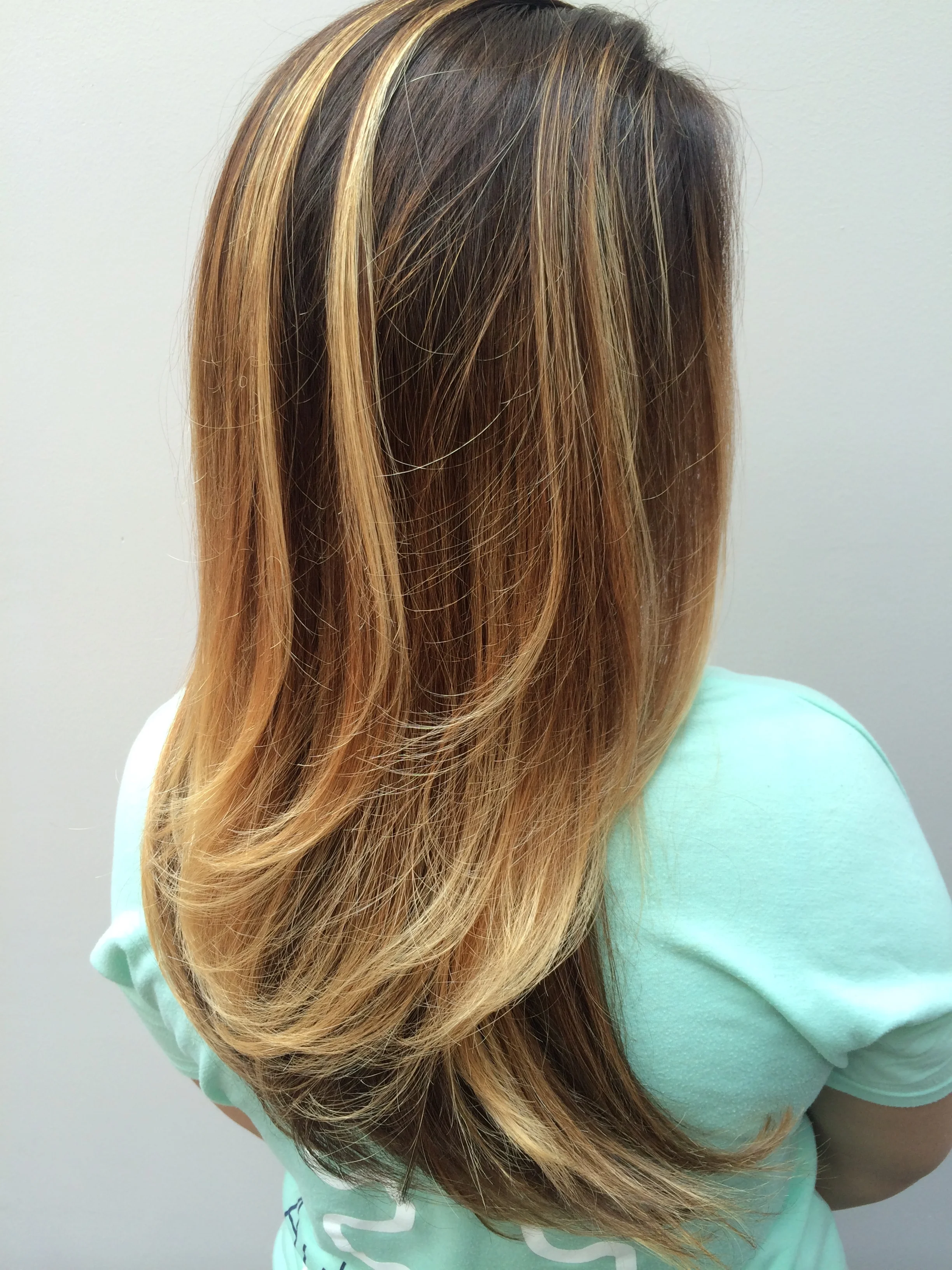 Get a 'Color Pop' to Blur Away the Signs of a Grow Out